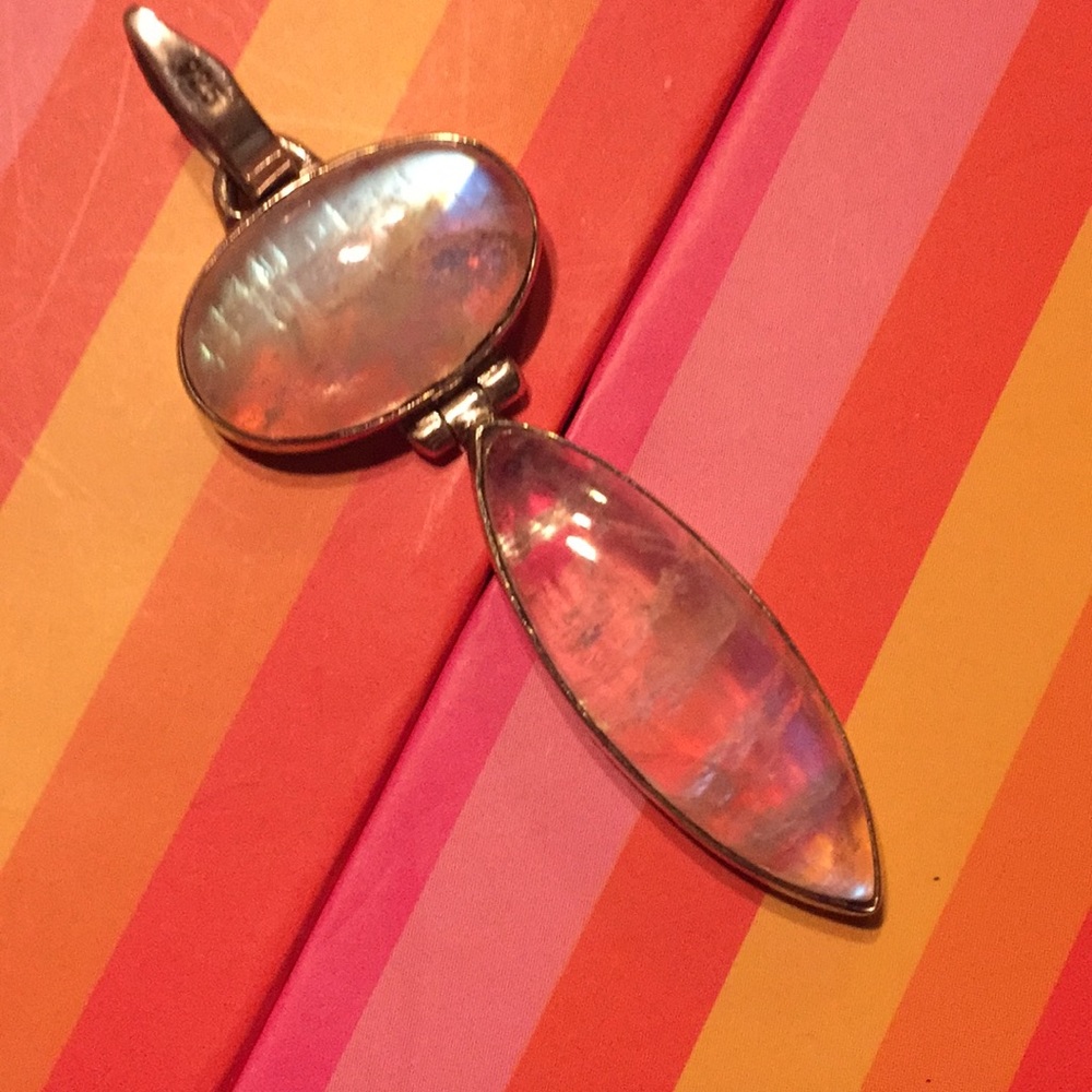 SS Moonstone Pendant